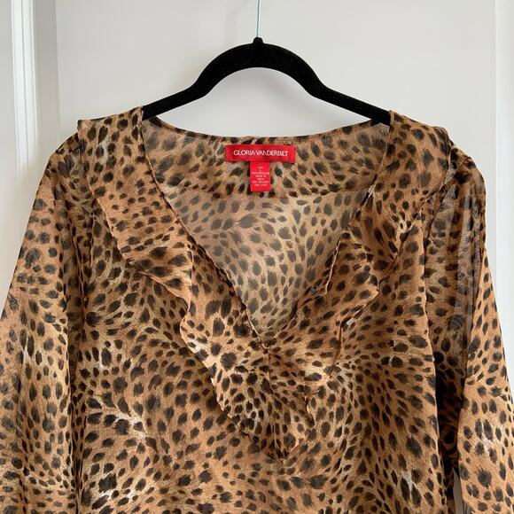 Gloria Vanderbilt Large Sheer Animal Print Top - Picture 3 of 7